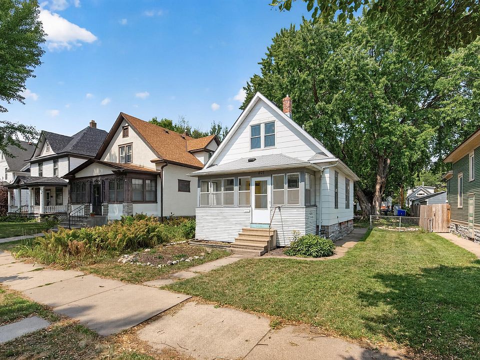 1st image of 801 Armstrong Ave
