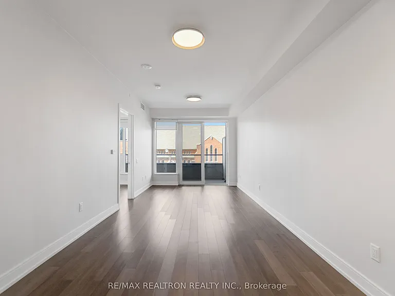 2525 Bathurst St #310 — Photo 12