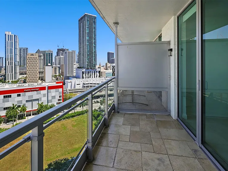 90 SW 3rd St #1608 — Photo 14
