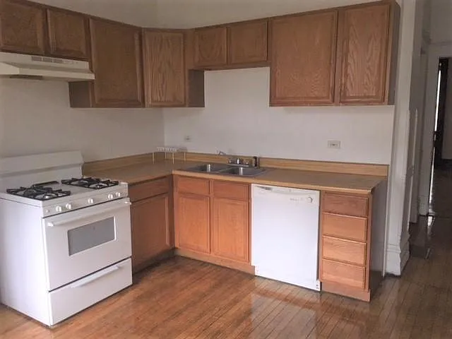 1116 W Wellington Ave #1 — Photo 10