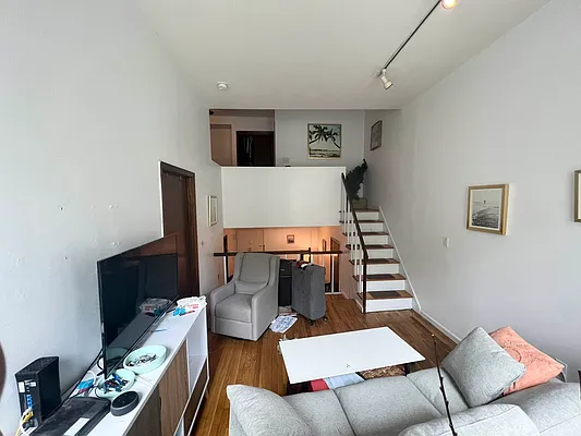 Rented by Guidance Realty Corp. | media 6