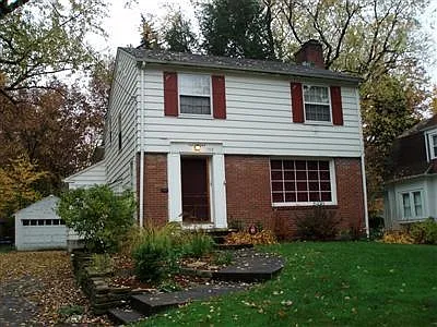 159 Clarencedale Ave photo 1