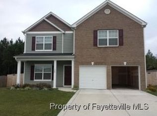 1409 Valmead Ct, Eastover, NC 28312