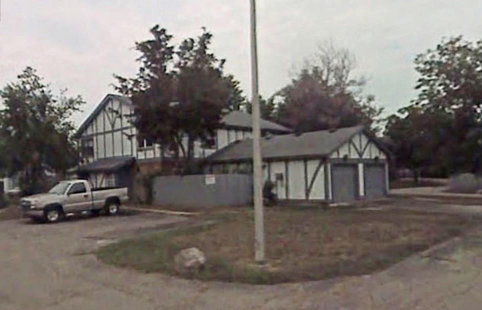 2nd image of 9863 Royce Dr