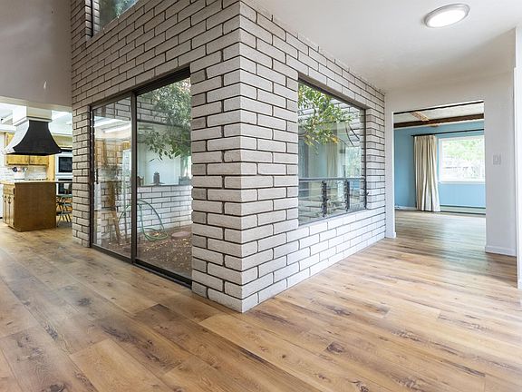 2nd image of 470-790 Wingfield Rd