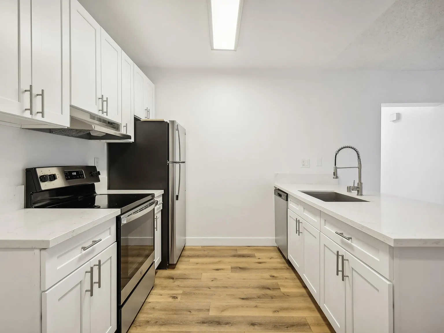 Valle at 9151 Kenwood — Photo 1
