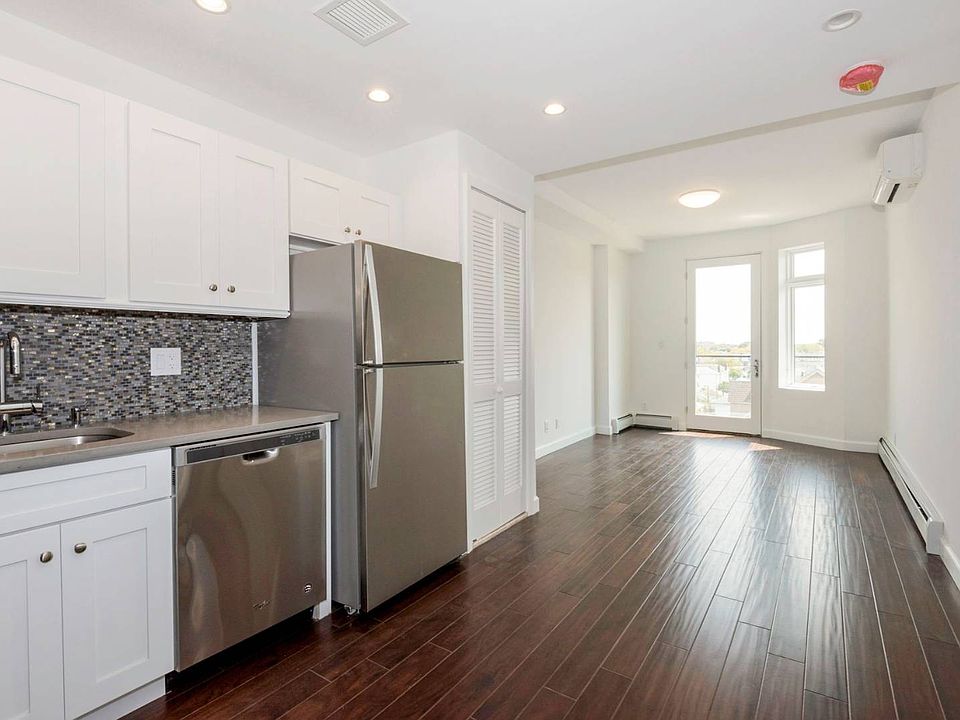1st image of 7819 Bay Pkwy #4C-4