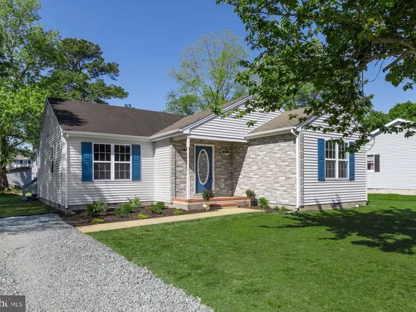210 Bradley St, Hebron, MD 21830
