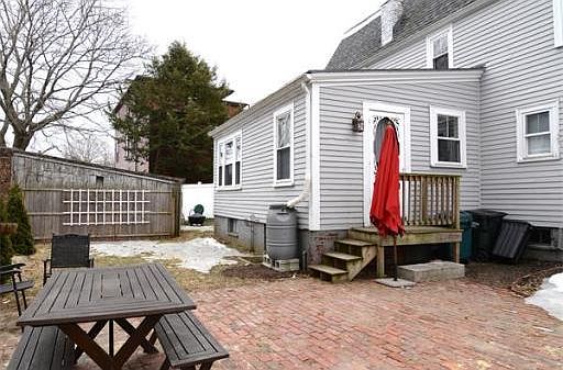 2nd image of 26 Washington St
