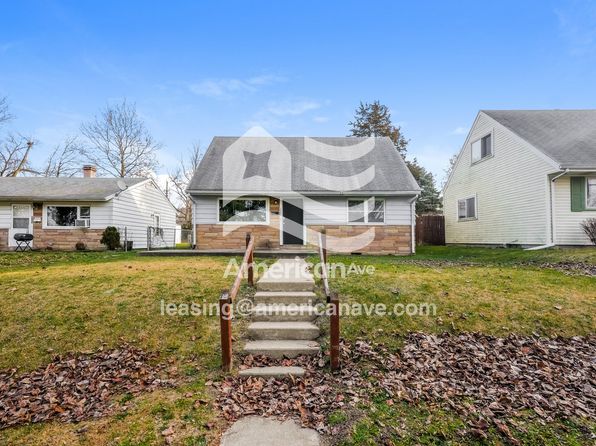2004 S Walnut St