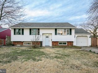 347 Peach Rd, Bellmawr, NJ 08031