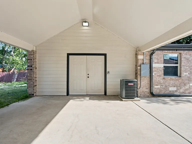 2016 Knollwood Ln — Photo 18