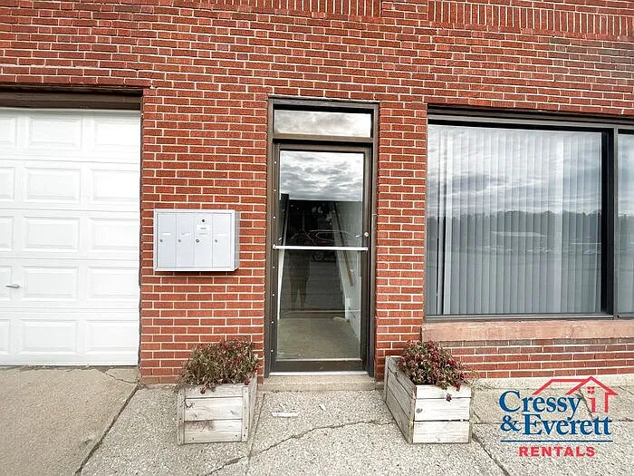 1 bed, 1.0 bath, 800 sqft, $850 — Photo 2