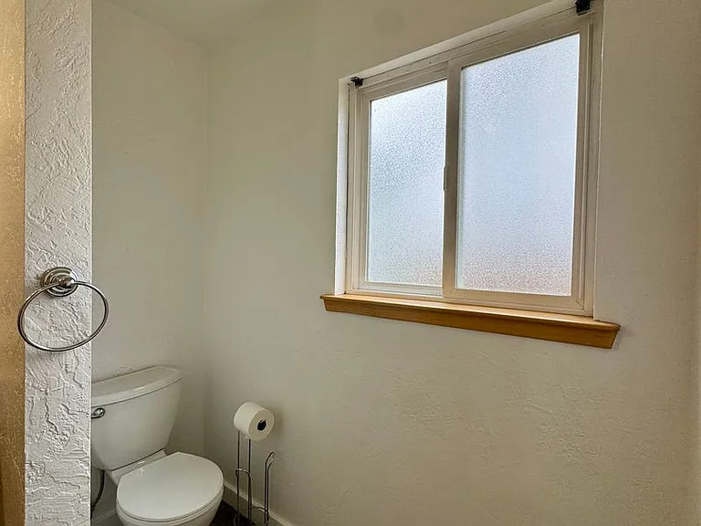 344 Loleta Dr — Photo 10