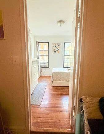 4th image of 210 E 84th St APT 2D