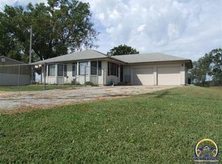 12165 S Topeka Ave, Carbondale, KS 66414