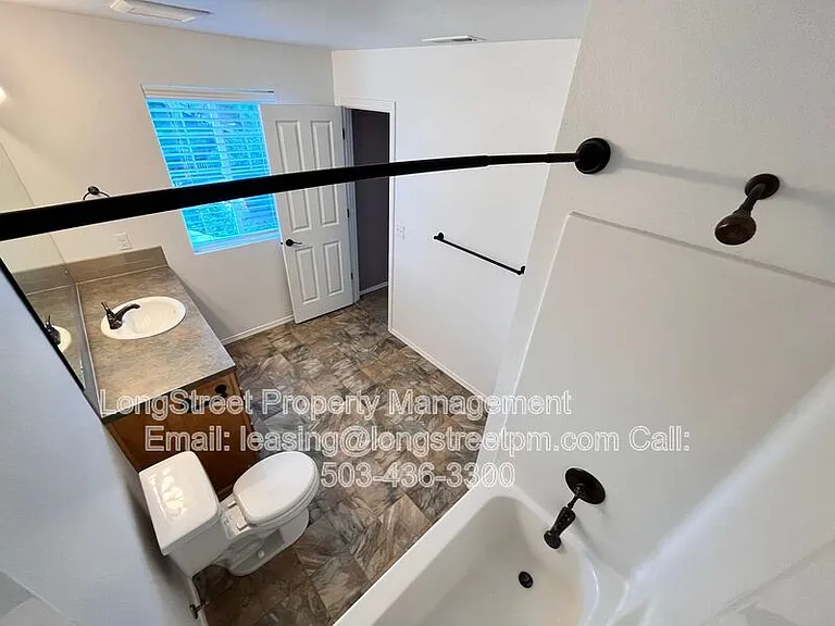 4833 NE 18th Ave — Photo 11