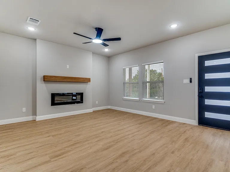 2707 Brazos River Dr — Photo 6