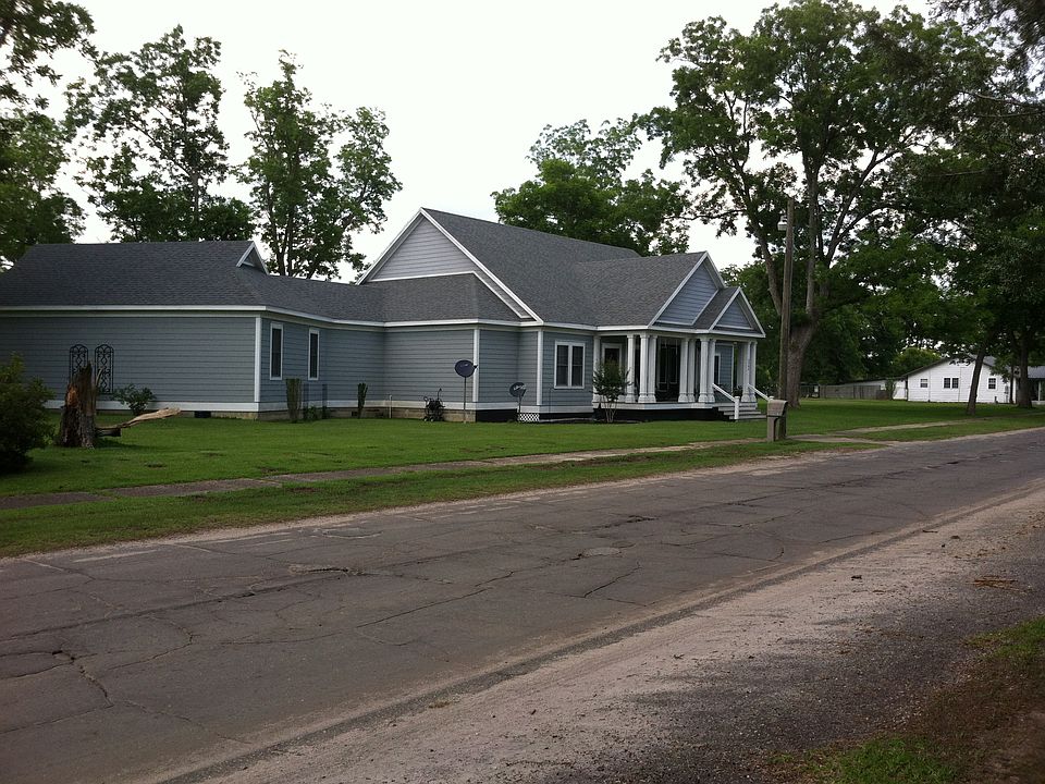 1st image of 3985 Second Avenue