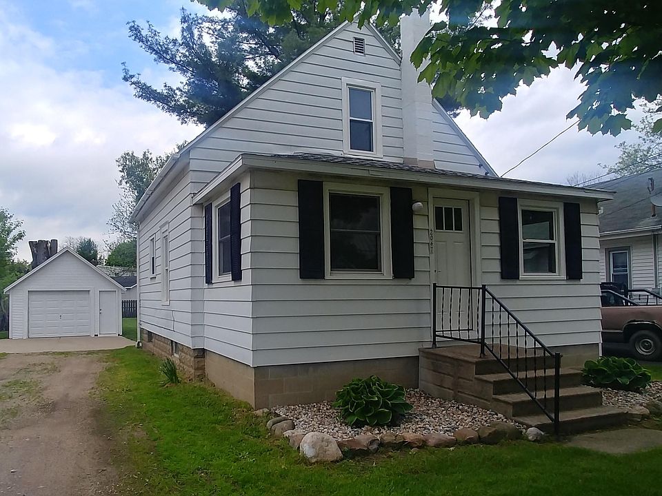 1st image of 2047 Delhi St NE