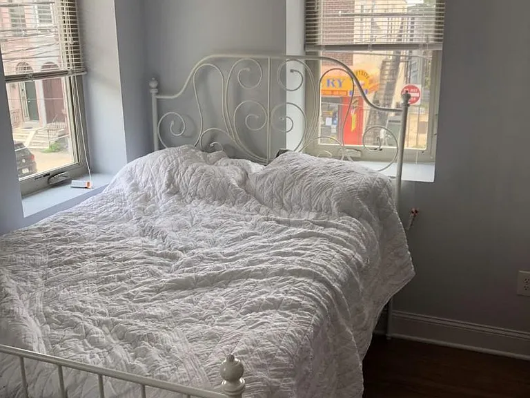 2200 Saint Albans St #2 — Photo 5