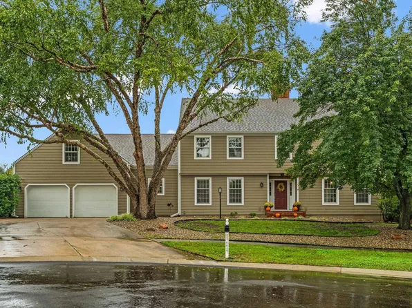 6027 SW 36th St, Topeka, KS 66614