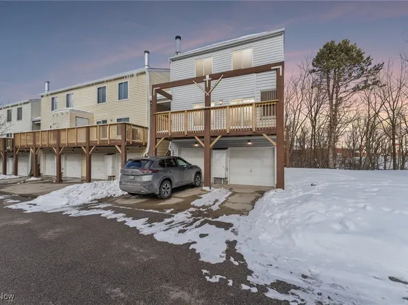 22276 River Walk Rd #34, Rocky River, OH 44116