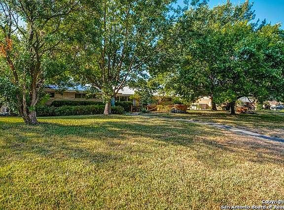 2nd image of 118 Herweck Dr