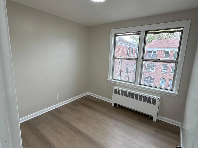 36 Irving St #9 — Photo 2