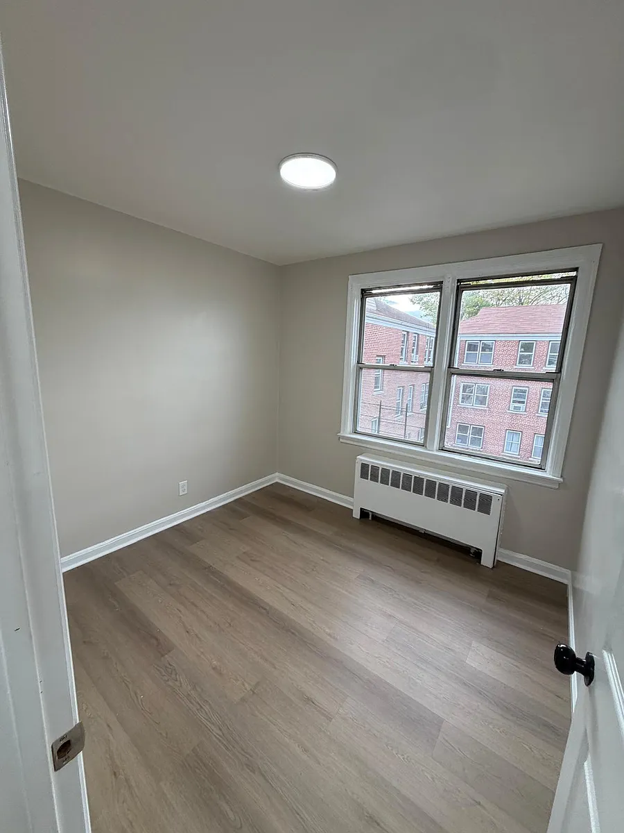Building Photo - 36 Irving St #9