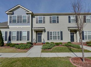 608 Mill Creek Pkwy, Chesapeake, VA 23323