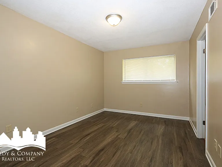 3095 Normandy Dr — Photo 7