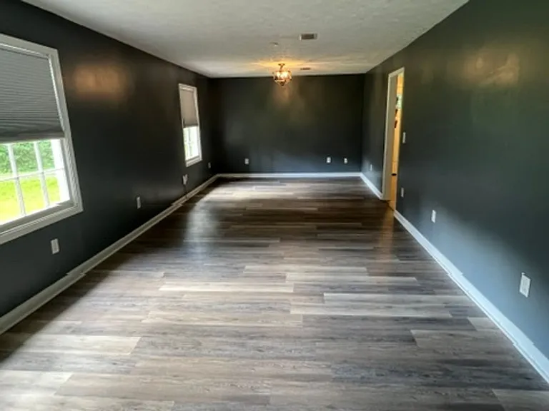 510 S May St — Photo 4