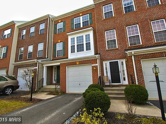 3rd image of 11441 Fogarty Ct