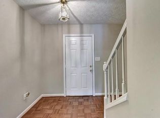 1294 Warsaw Rd, Roswell, GA 30076