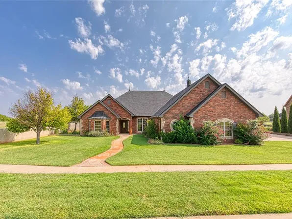 1305 Easy St, Elk City, OK 73644