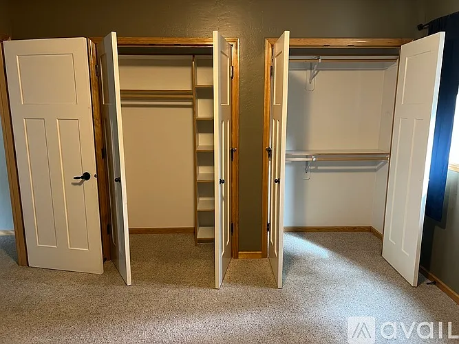 Upstairs Bed 2 - Dual Closet