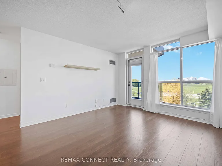 340 Watson St W #420 — Photo 12