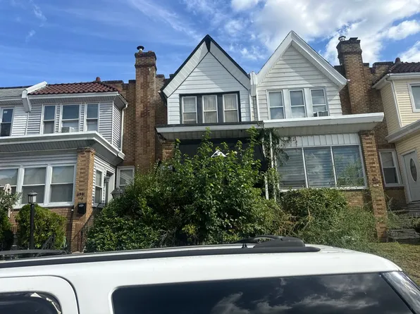 6535 N Smedley St, Philadelphia, PA 19126