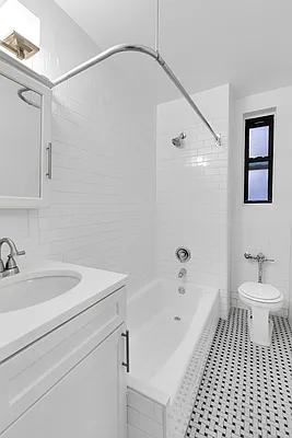 Rented by Cooper & Cooper Real Estate | media 6