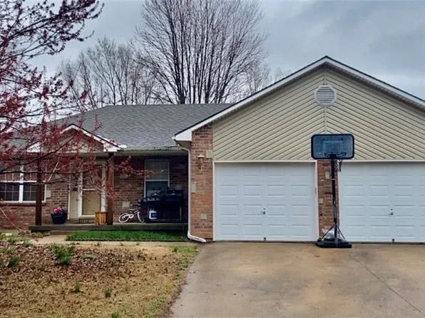 305 S Truman Rd, Archie, MO 64725