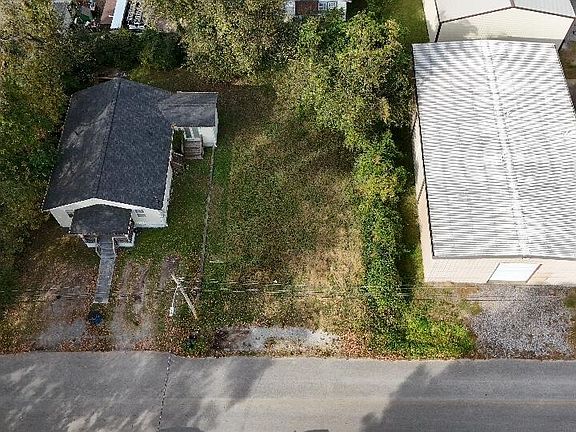 2nd image of 205 Rowland Ave
