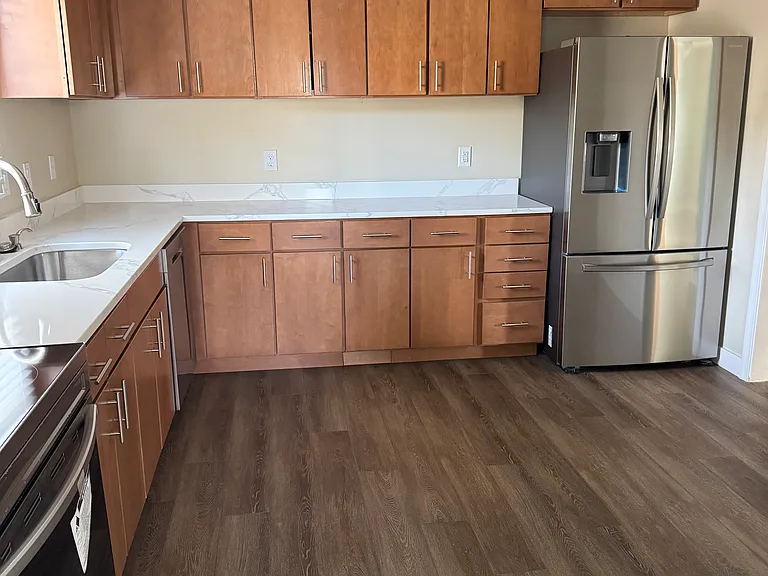 211 Clifford Dr — Photo 9