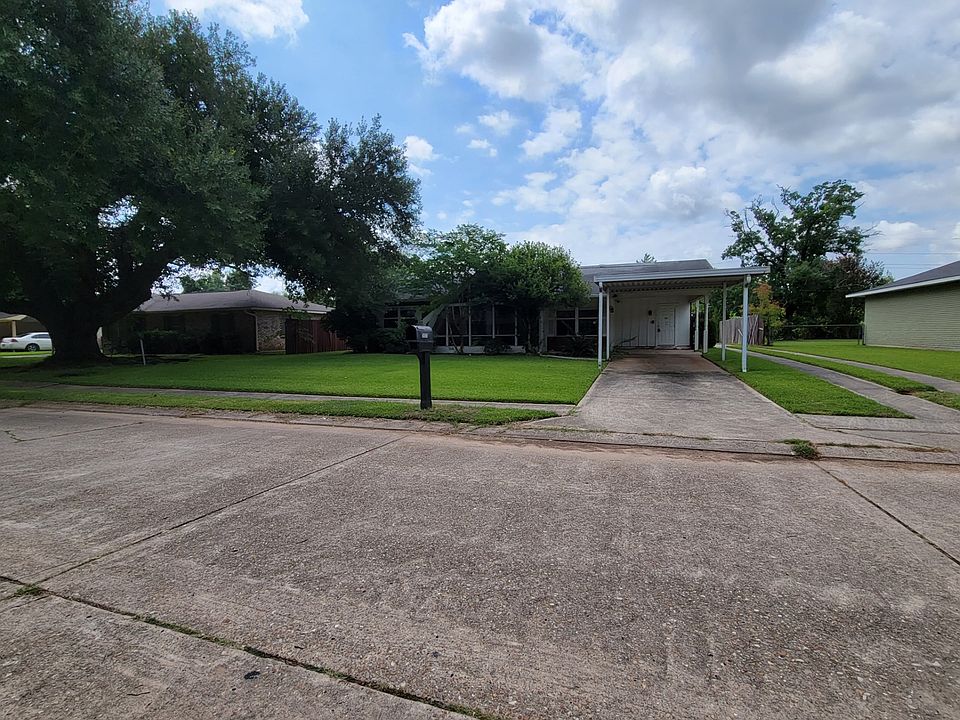 1st image of 5803 Skylark Dr