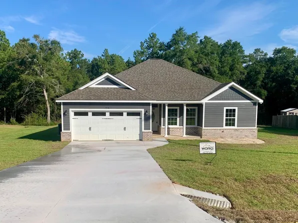 94 Sand Pine Cir, Midway, FL 32343