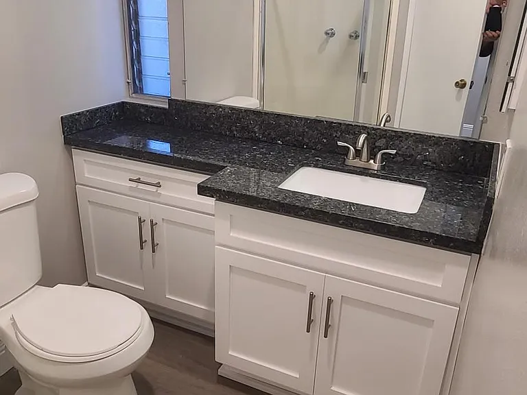 6621 Wilbur Ave #7 — Photo 4