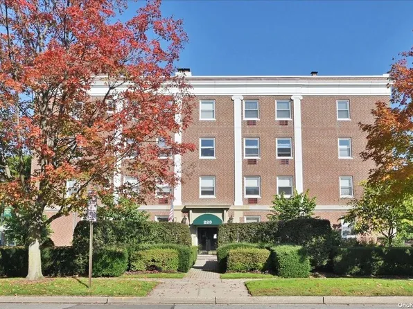 223 Seventh Street #1J, Garden City, NY 11530
