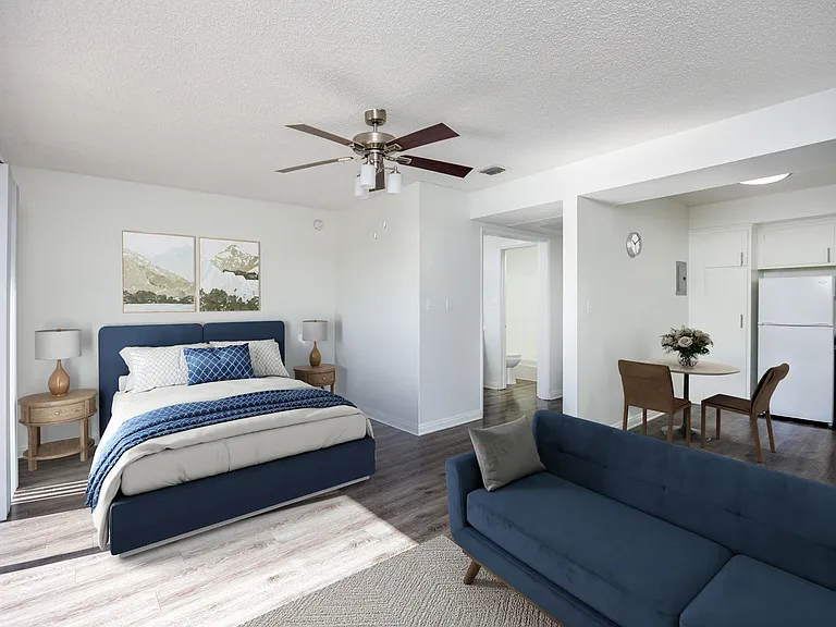 Park Manor Apartments — Photo 13