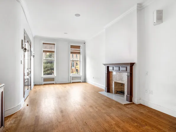 323 President Street image 8 of 13