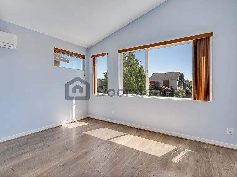 870 SW 96th Pl — Photo 8